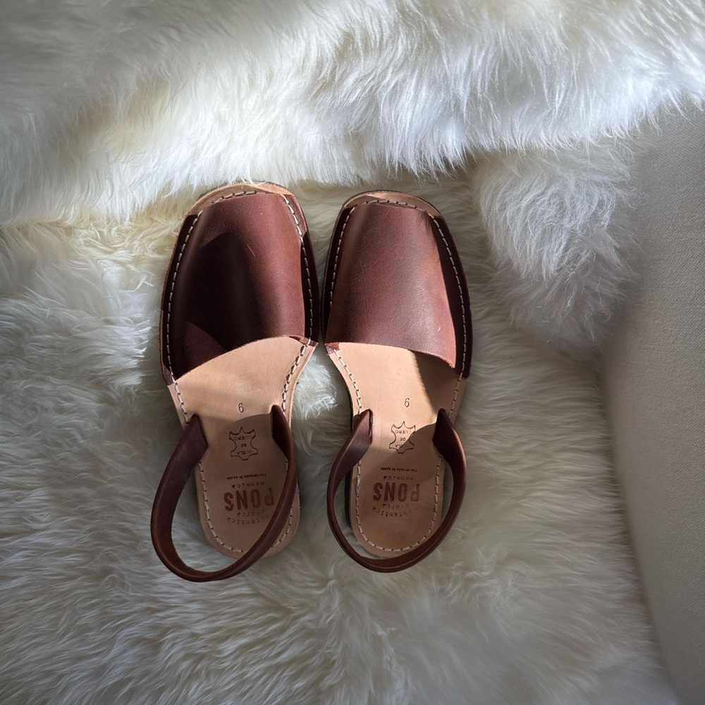 Classic Pons Avarcas in Brown